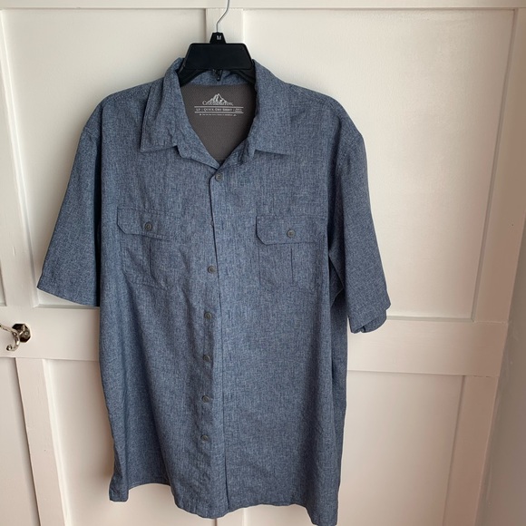 croft & barrow Other - Blue button down shirt